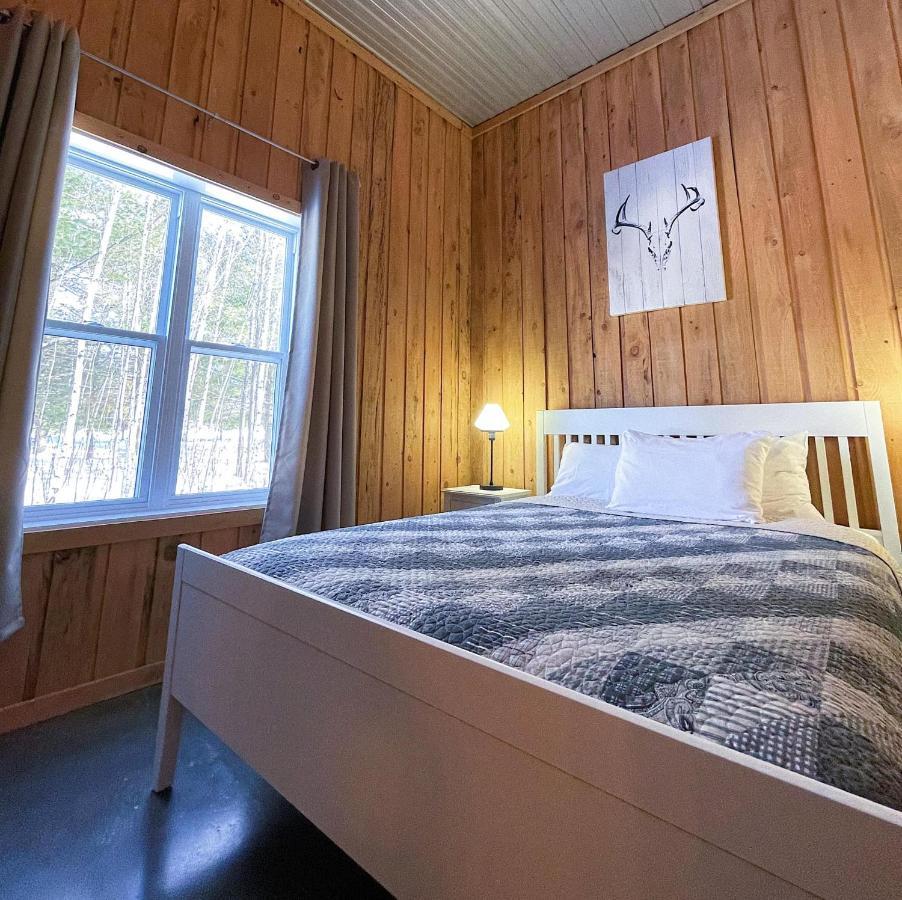 Chalets Du Domaine Yamaska 布罗蒙 外观 照片