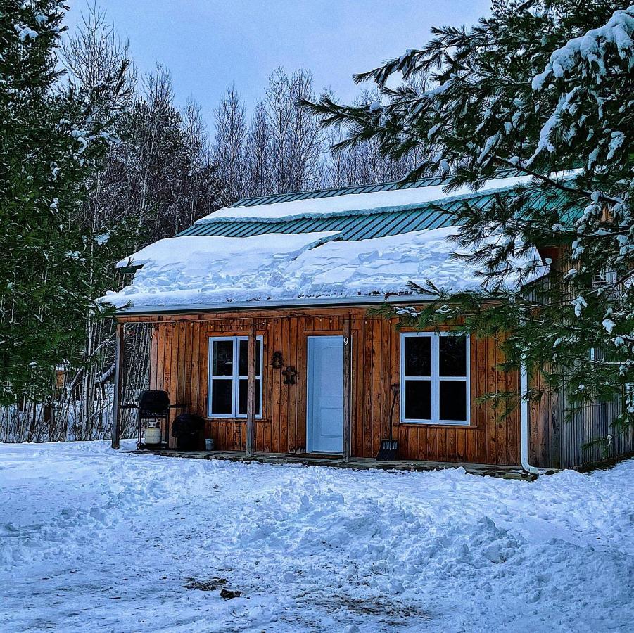 Chalets Du Domaine Yamaska 布罗蒙 外观 照片